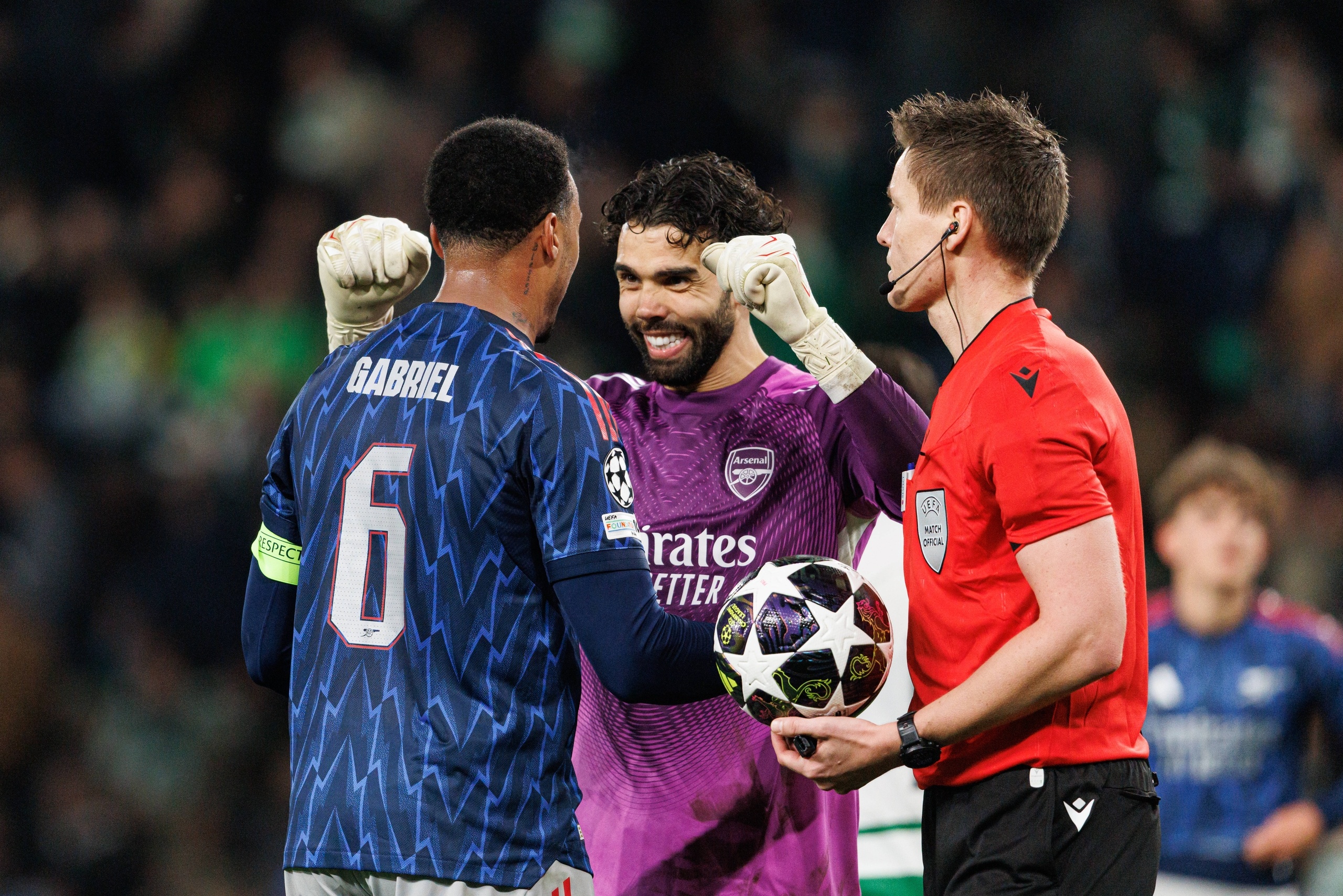 开云-英媒:拉亚提升了枪手后防线的表现,他是英超赛季最佳球员竞争者